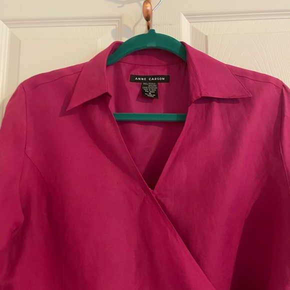Anne Carson fuchsia silk & linen wrap top! Very sophisticated and soft. Size M. - Picture 3 of 8